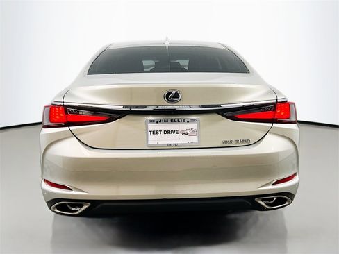 Used 2023 Lexus ES 350 image 4