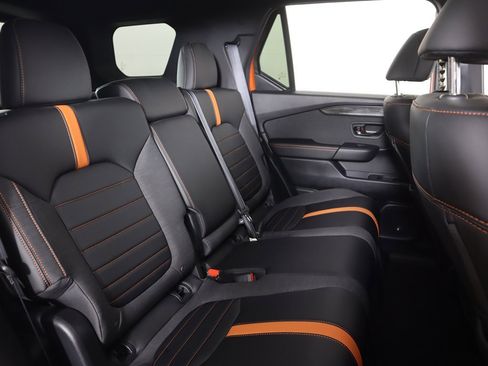 Certified 2026 Honda Passport TrailSport image 36