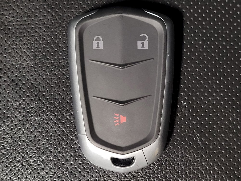 Used 2020 Cadillac Escalade Luxury RWD image 32