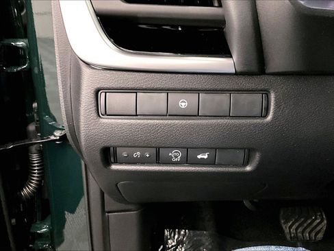 New 2026 Nissan Rogue SV AWD/4WD image 58