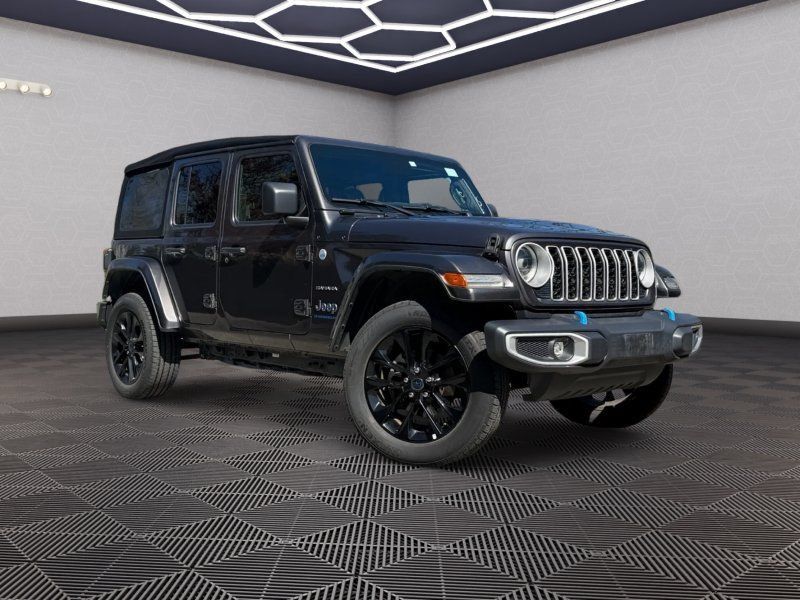 Used 2024 Jeep Wrangler Unlimited Sahara AWD/4WD image 22