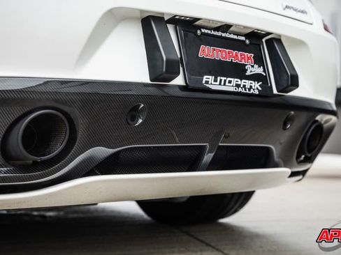 Used 2016 Aston Martin Vanquish Volante image 39