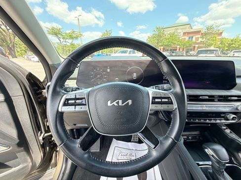 Used 2023 Kia Telluride SX FWD image 13