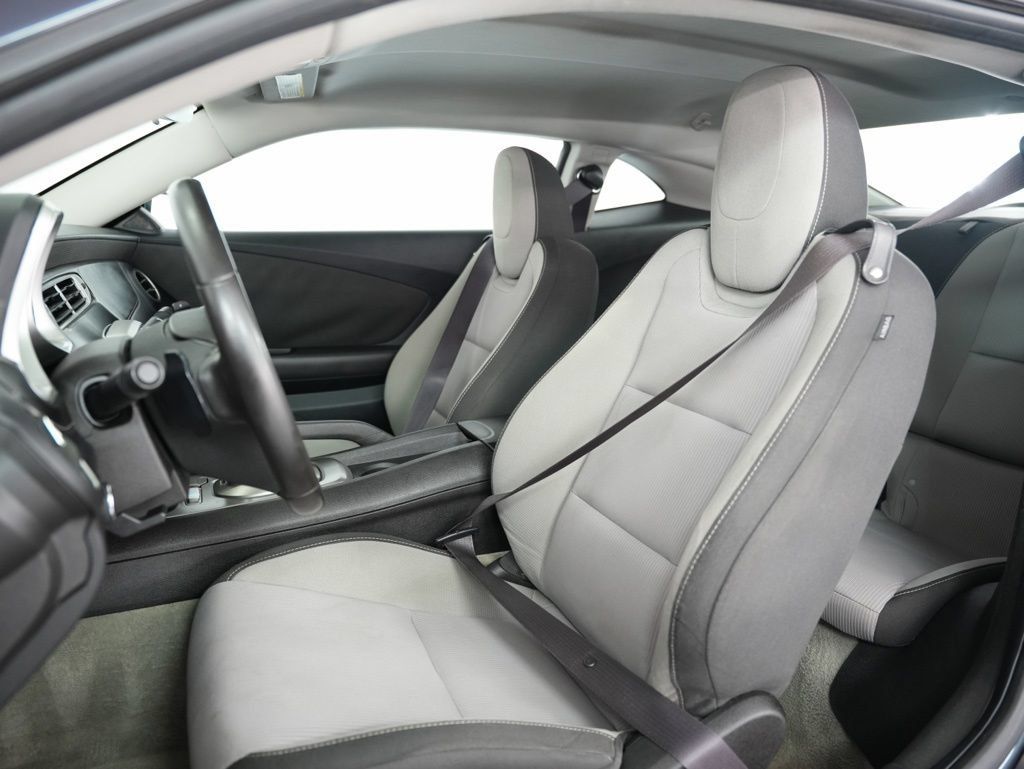 Used 2013 Chevrolet Camaro LT RWD image 37