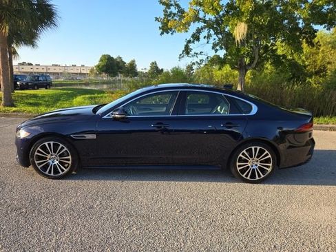 Used 2024 Jaguar XF R-Dynamic SE RWD image 2