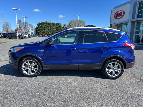 Used 2016 Ford Escape Titanium FWD image 2