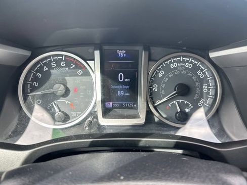 Used 2021 Toyota Tacoma SR5 RWD image 13