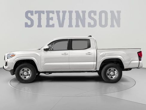 Used 2021 Toyota Tacoma TRD Off-Road w/ Technology Package AWD/4WD image 3