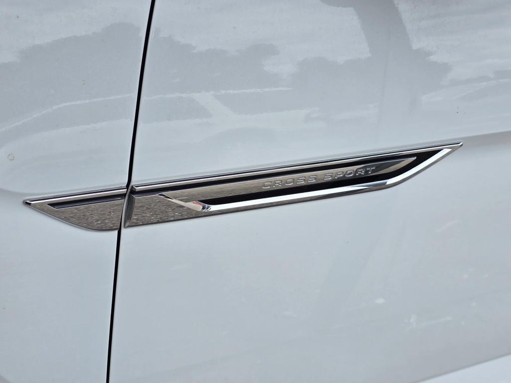 Used 2021 Volkswagen Atlas Cross Sport SE w/ Panoramic Sunroof Package FWD image 30