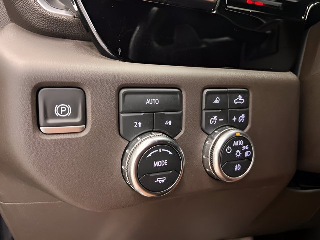 Used 2022 GMC Sierra 1500 SLT w/ SLT Premium Plus Package AWD/4WD image 4