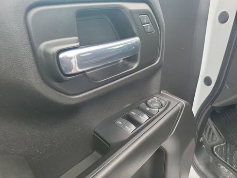 Used 2022 Chevrolet Silverado 1500 Custom image 19