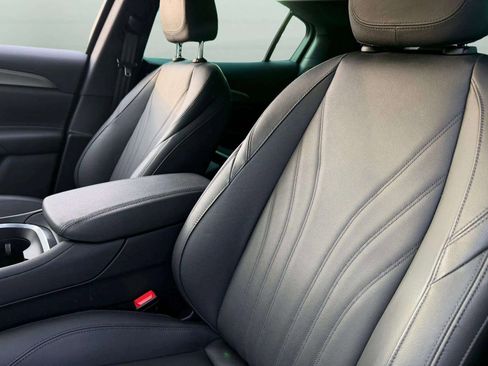 New 2024 Maserati Grecale GT image 14