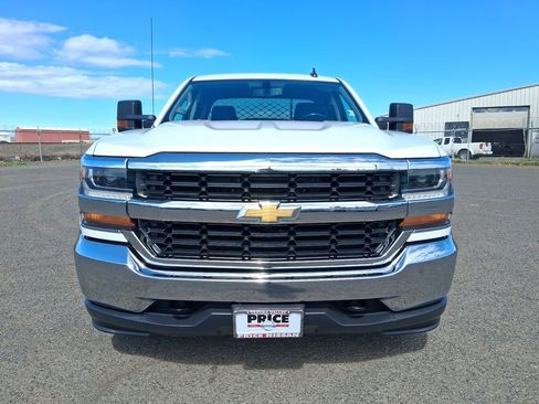Used 2017 Chevrolet Silverado 1500 LT w/ Max Trailering Package image 3