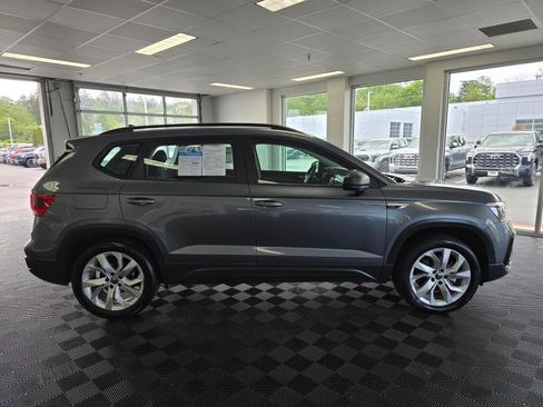 Used 2023 Volkswagen Taos S AWD/4WD image 2