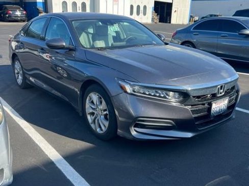 Used 2018 Honda Accord LX image 5