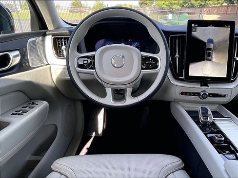 New 2026 Volvo XC60 T8 Ultra w/ Climate Package AWD/4WD image 15