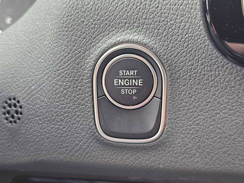 Used 2025 Mercedes-Benz Sprinter 2500 image 30