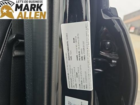 Used 2023 Ford F150 Lariat w/ Equipment Group 502A High AWD/4WD image 33