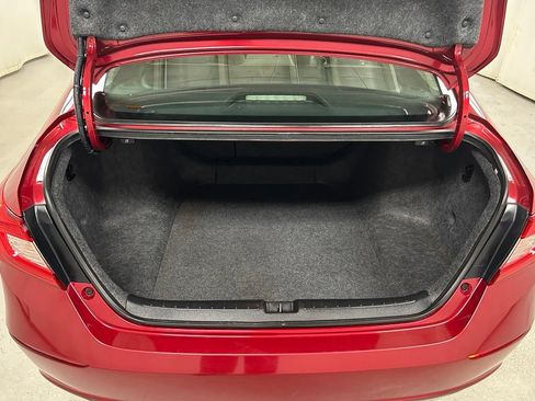 Used 2020 Honda Accord EX image 11