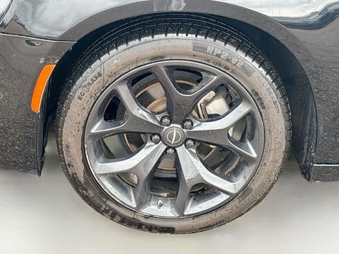 Used 2022 Chrysler 300 S w/ Comfort Group RWD image 30