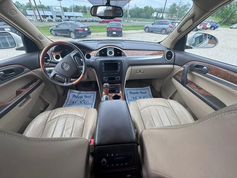 Used 2010 Buick Enclave CXL image 20
