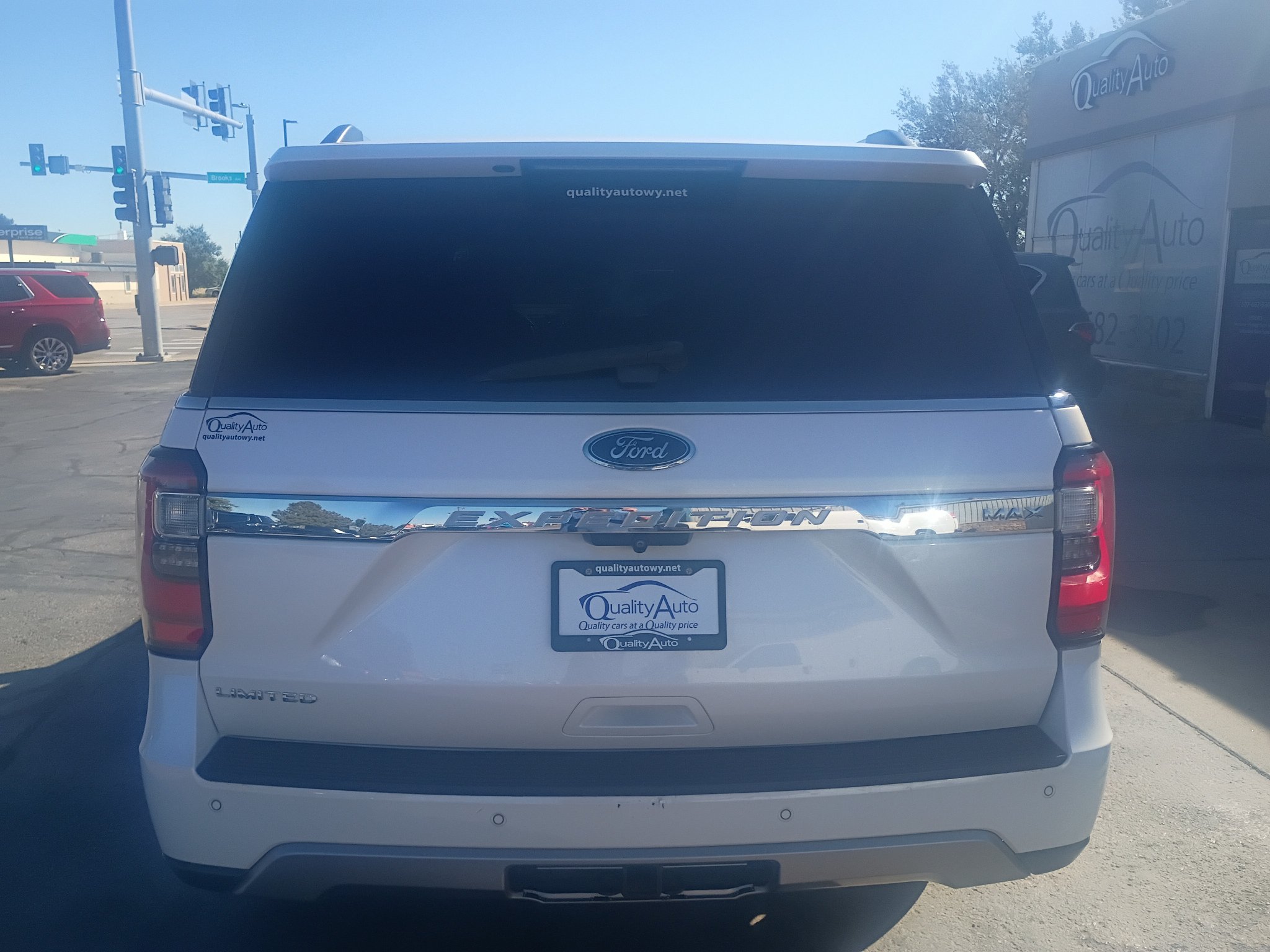 Used 2018 Ford Expedition Max Limited w/ Equipment Group 302A AWD/4WD image 7