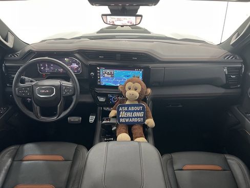 Used 2023 GMC Sierra 1500 AT4 w/ AT4 Premium Package image 20