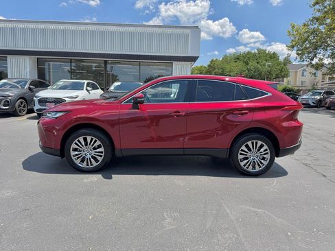 Used 2024 Toyota Venza Limited AWD/4WD image 15