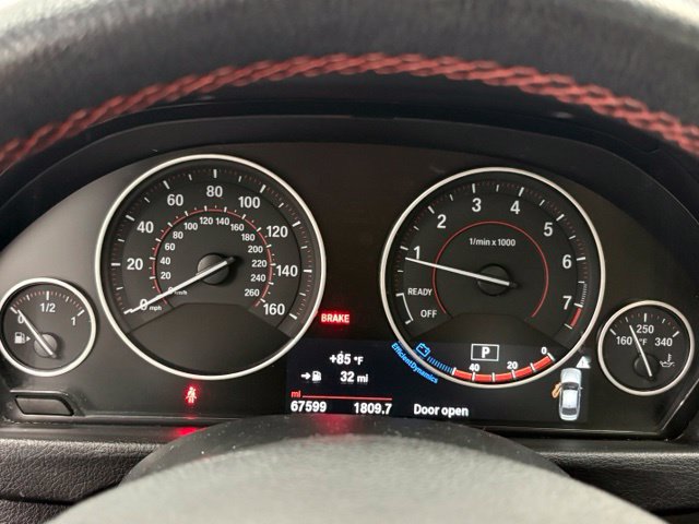 Used 2017 BMW 330i xDrive Sedan AWD/4WD image 25