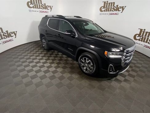 Used 2023 GMC Acadia SLE w/ Driver Convenience Package image 2