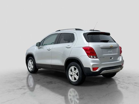 Used 2019 Chevrolet Trax LT w/ LT Convenience Package AWD/4WD image 4