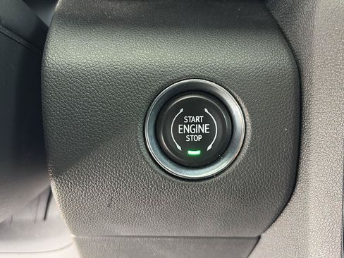 Used 2025 GMC Acadia Elevation FWD image 18