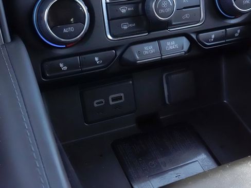 Used 2024 Chevrolet Tahoe LT image 21