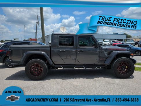 Used 2022 Jeep Gladiator Rubicon w/ Cold Weather Group AWD/4WD image 3