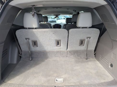 Used 2021 Chevrolet Traverse LT image 13