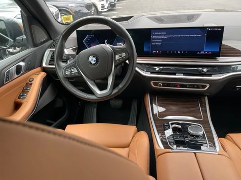 Used 2026 BMW X5 xDrive40i w/ Premium Package AWD/4WD image 9