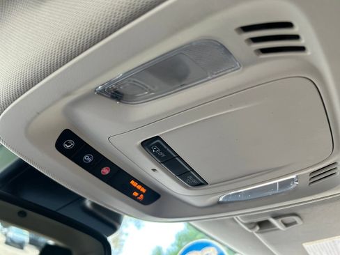 Used 2023 Buick Envision Essence FWD image 33