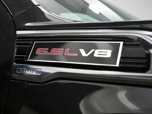 Used 2020 GMC Sierra 2500 AT4 w/ AT4 Premium Package image 11