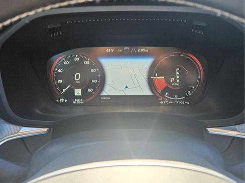 Used 2019 Volvo XC60 T8 R-Design w/ Advanced Package image 27