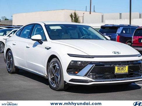 New 2026 Hyundai Sonata SEL FWD image 3