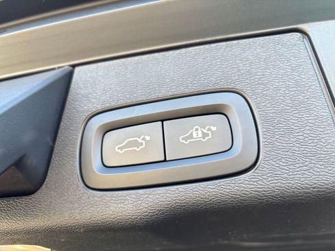 Used 2021 Volvo XC60 T5 Inscription w/ Advanced Package image 38