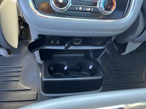 Used 2019 Lincoln Navigator Reserve image 26