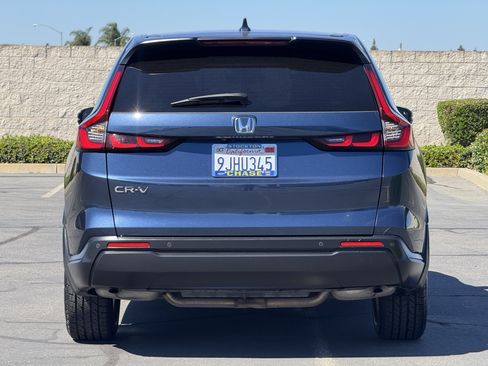 Used 2024 Honda CR-V EX-L image 6