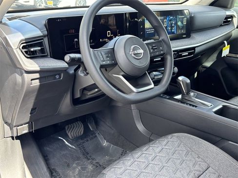 New 2026 Nissan Kicks SV image 13