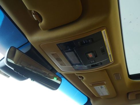 Used 2024 Lexus ES 350 w/ Premium Package image 20