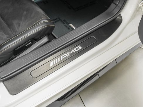 Used 2018 Mercedes-Benz AMG GT R image 31