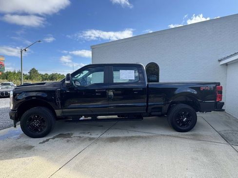 Used 2024 Ford F250 XL w/ STX Appearance Package image 2