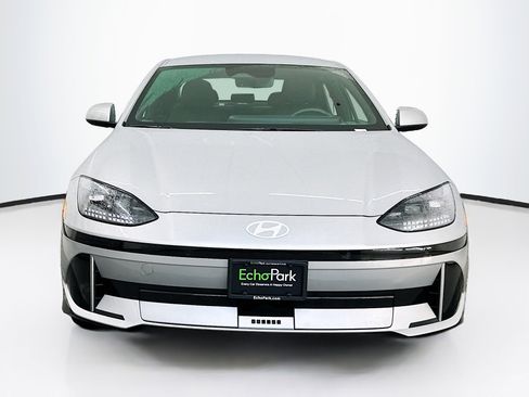 Used 2024 Hyundai Ioniq 6 SEL AWD/4WD image 2