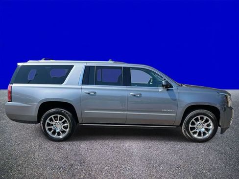 Used 2019 GMC Yukon XL Denali AWD/4WD image 2