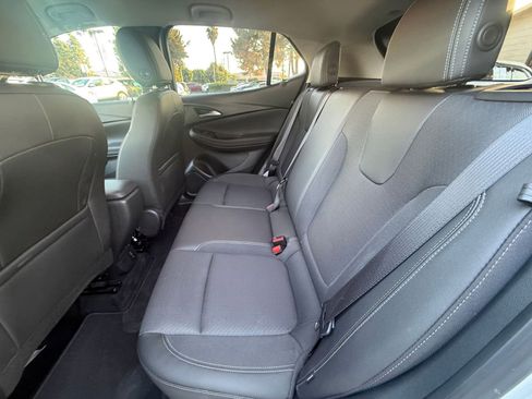Used 2025 Buick Encore GX Preferred image 22